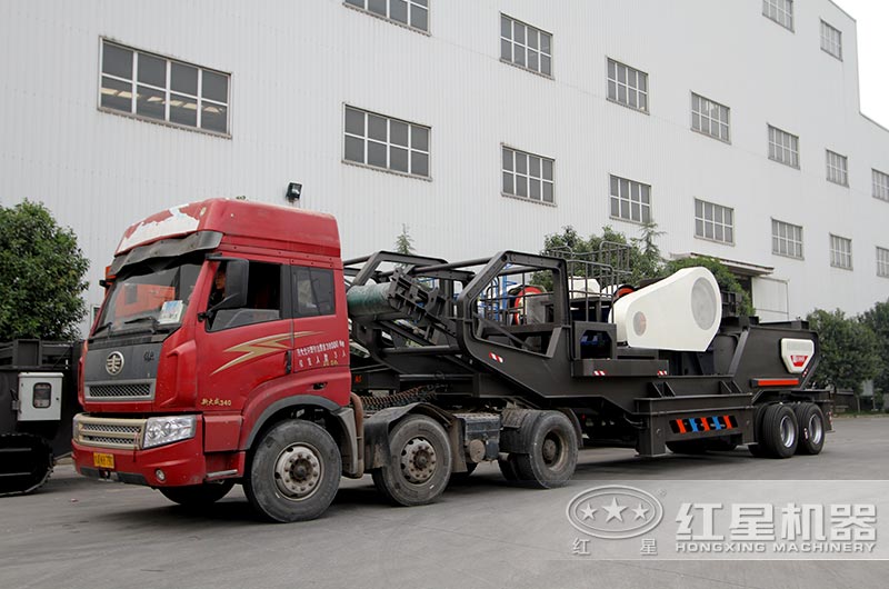 移動破碎機(jī)發(fā)貨 移動破碎機(jī)發(fā)貨