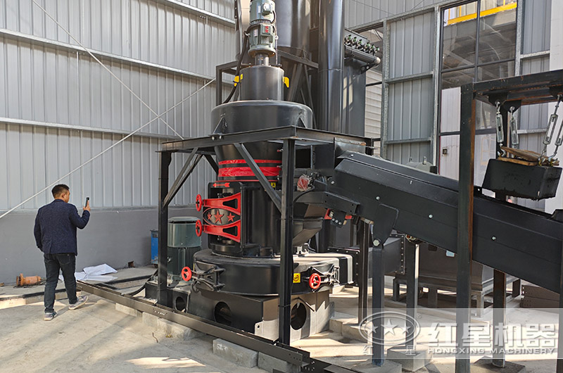 紅星高壓磨粉機制粉加工客戶現(xiàn)場實拍