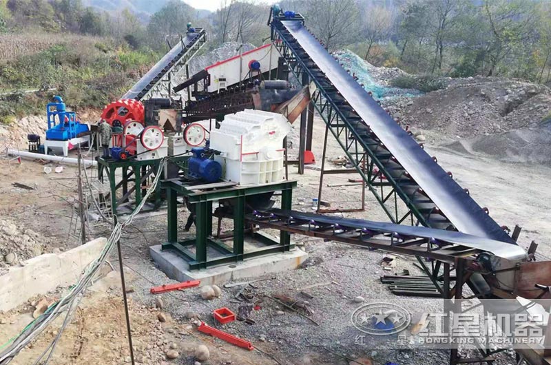 與其他設(shè)備組合搭配作業(yè)的PEX鄂式破碎機 與其他設(shè)備組合搭配作業(yè)的PEX鄂式破碎機